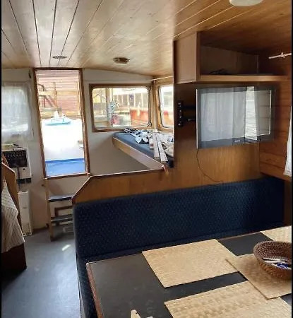 Zouw Hausboat Zakotven -pouze Úszó hotel Roudnice nad Labem