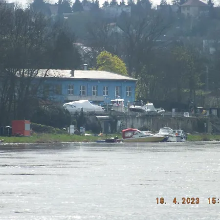 Zouw Hausboat Zakotven -pouze Bådhotel *
