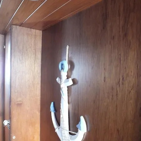 Zouw Hausboat Zakotven -pouze Roudnice nad Labem