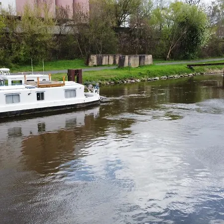 Zouw Hausboat Zakotven -pouze Roudnice nad Labem