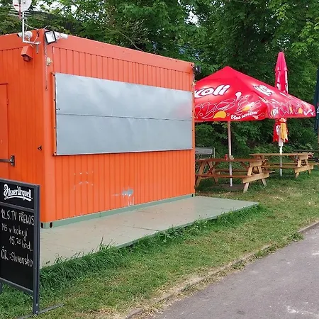 Zouw Hausboat Zakotven -pouze Bådhotel