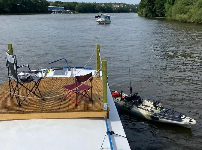 Botel Zouw Hausboat Zakotven -pouze Ubytovaní