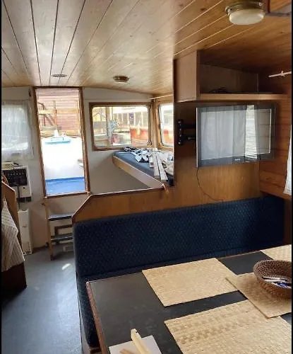 Zouw Hausboat Zakotven -pouze Ubytovaní Botel Roudnice nad Labem