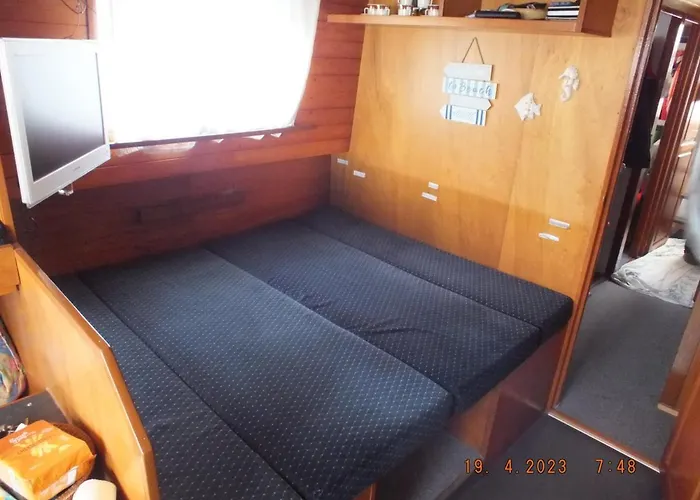Zouw Hausboat Zakotven -pouze Ubytovaní