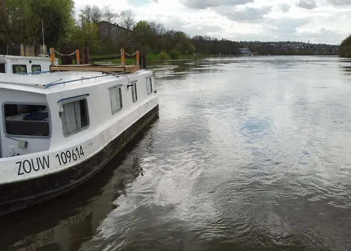Zouw Hausboat Zakotven -pouze Ubytovaní